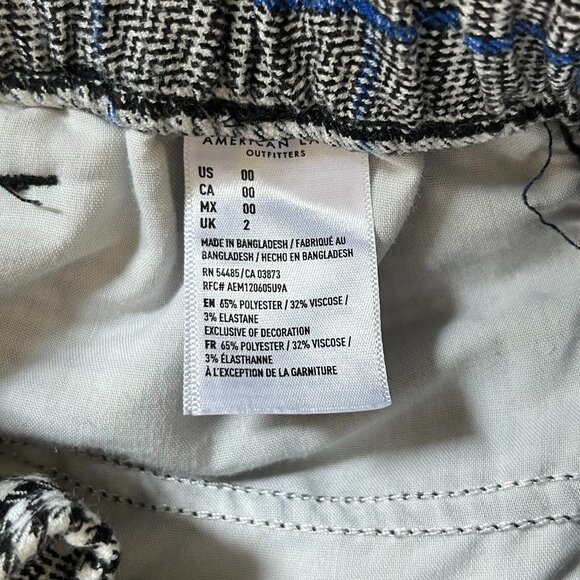 American Eagle Outfitters Plaid Mom Shorts - Picture 5 of 5